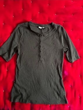 GAP Black Ribbed Henley Top